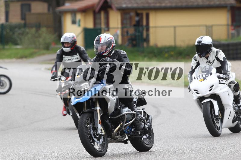 Archiv-2025/10 23.04.2025 Cornu Master School ADR/rot-rouge/55